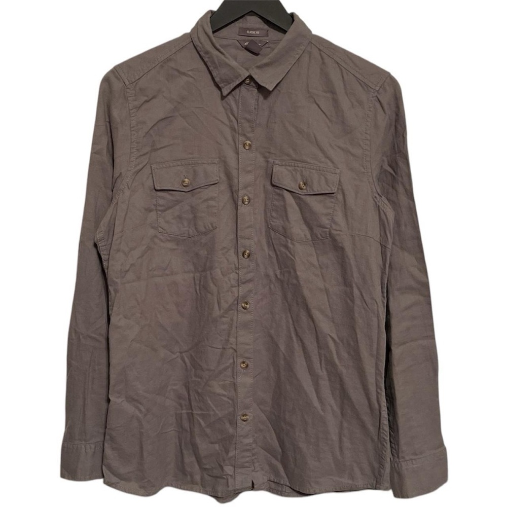dark grey long sleeve button up 2 pocket Eddie Bauer classic fit flannel shirt